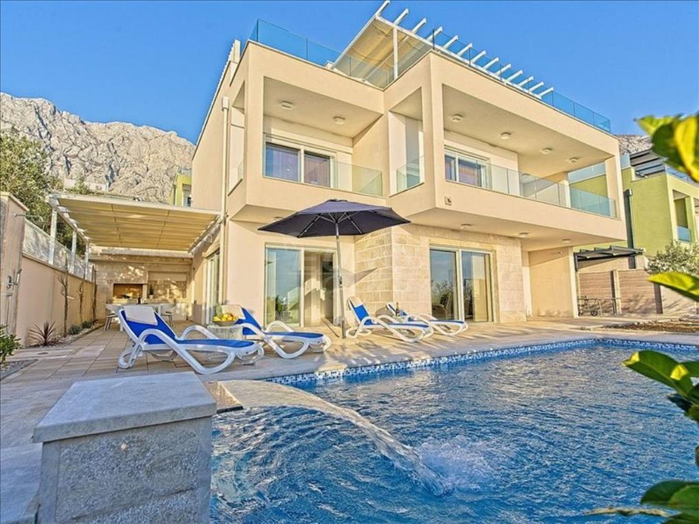 Villa Ulika mit Jacuzzi und traumhaftem Meerblick